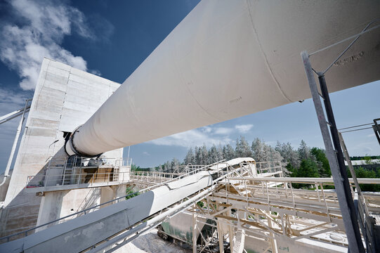 Tubular rotary furnace for calx clinker and cement production