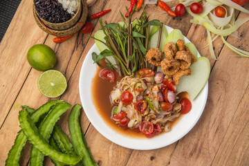 papaya salad luang prabang style