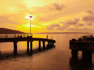 Fototapeta premium sunset on the pier