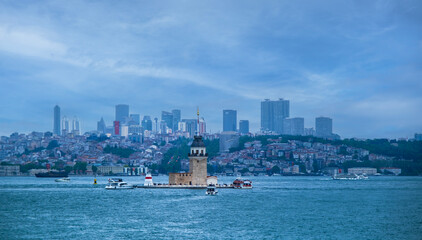 Naklejka premium Maiden's Tower or Kiz Kulesi located in the middle of Bosporus. Panorama İstanbul. Selective Focus Tower.