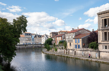 Fototapeta na wymiar embankment of river meuse or maas in old french town of verdun
