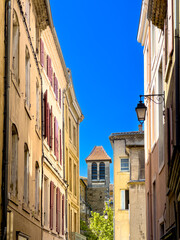 Fototapeta na wymiar Valence: A Charming Old Village in France with a Stunning Street View