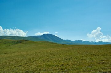 Son Kul mountain lake