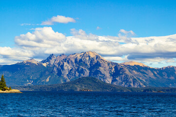 Fototapeta na wymiar Bariloche beautiful scenic views, landscapes, mountains and lakes Patagonia Argentina