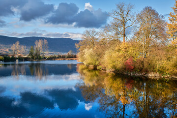 Fototapeta premium Büren an der Aare Switzerland! Wonderful autumn evening on the river!
