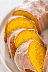 Simple vanilla bundt cake from box cake