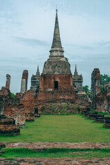 Obraz premium Buddhist pagoda in the ancient temple of Ayutthaya in Thailand