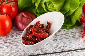 Dry tomato in olive oil