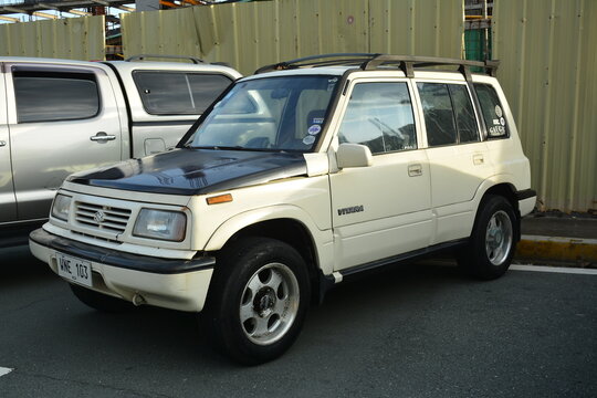 Suzuki vitara at hoon fest car meet in Paranaque, Philippines