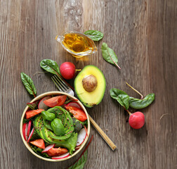 salad with tomatoes and basil, healthy food