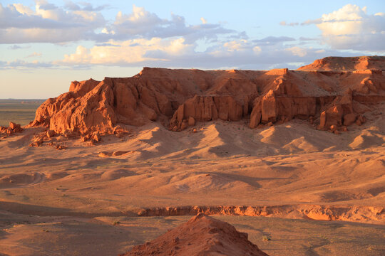 The rock formations of Bayanzag flaming cliff at sunset, Mongolia