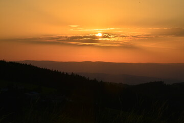 l' autre cr&eacute;pusule au Parc du Pilat