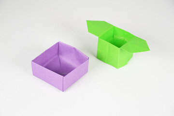 折り紙で作った箱
