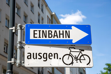 Traffic signs in German denoting 