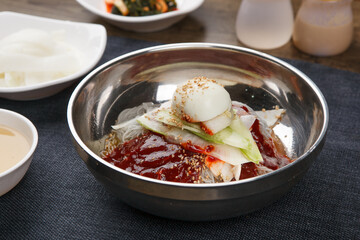 korean style cold noodle