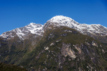 Snowy Mountain range, Milford sounds