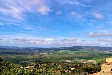 Fototapeta na wymiar Toscany landscape, sky, view, nature, Italy