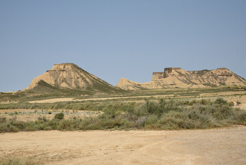 Montañas en el desierto de las Bardenas