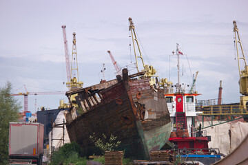 statek, port, ładunek, wysyłka, przemysł, fracht, przemysłowy, port, dok, transport, łódź, transport, morze, woda, © Piotr