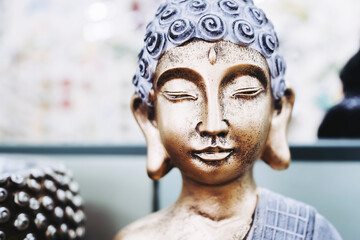 Statue visage du bouddha en bronze - Symbole de paix et sérénité