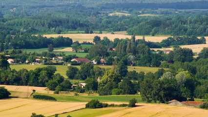 Plaines du Lot-et-Garonne, observées depuis le village de Monflanquin