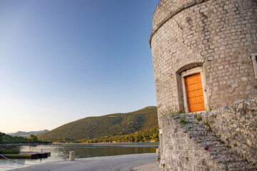 Fototapeta na wymiar Coastline beach and little town in croatia around Dubrovnik