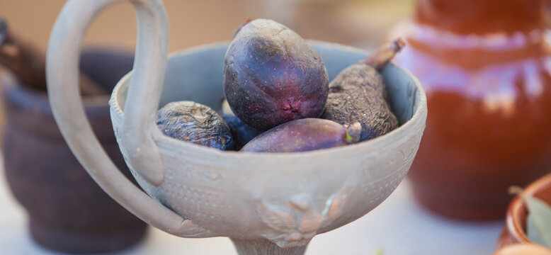 Figs in ancient roman gastronomy