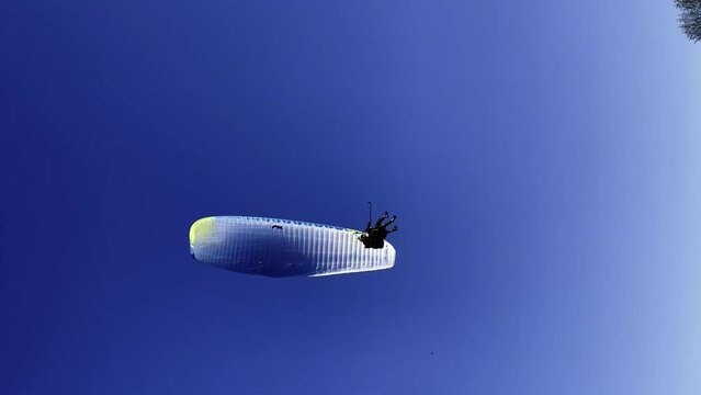 tandem paragliding, paragliding take-off, paragliding landing, people paragliding flights