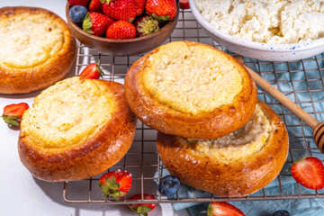 Sweet cottage cheese buns vatrushka