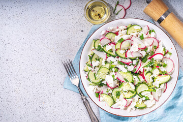 Vegetable salad with cottage cheese