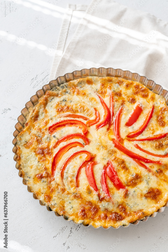 Sticker blue cheese and pepper tart