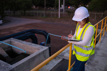 Environmental engineers work at wastewater treatment plants,Water supply engineering working at Water recycling plant for reuse,Check the amount of chlorine in the water to be within the criteria.