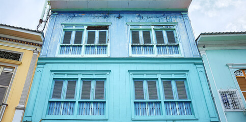 Fototapeta na wymiar Street view of a colorful facade, architecture background, Guayaquil, Ecuador.