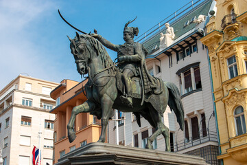Fototapeta na wymiar equestrian statue of Ban Jelačić on The place of Ban Jelačić (Trg bana Josipa Jelačića Ban Josip Jelačić ) Zagreb in the state of Zagreb Croatia