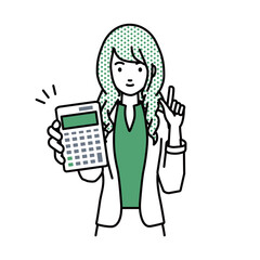 立って電卓を持ってこちらに向けて見せているジャケットの女性