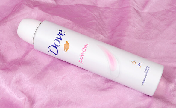 Dove powder 48h antiperspirant with moisturising cream in a 200ml aerosol can