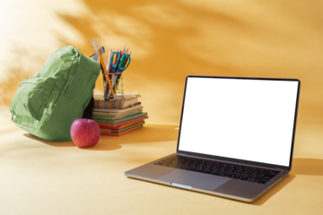 子供部屋とラップトップコンピューター