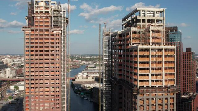 Real estate development in LIC, New York. High-rise apartments under construction.