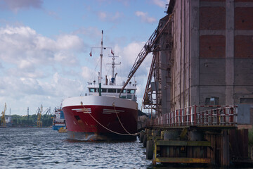statek, port, wysyłka, ładunek, ekspor,t fracht, port, import, łódź, transport, przemysł, morze, transport, przemysłowy, woda, © Piotr