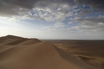 Fototapeta na wymiar The dunes of Khongoryn Els , Gobi Desert Mongolia