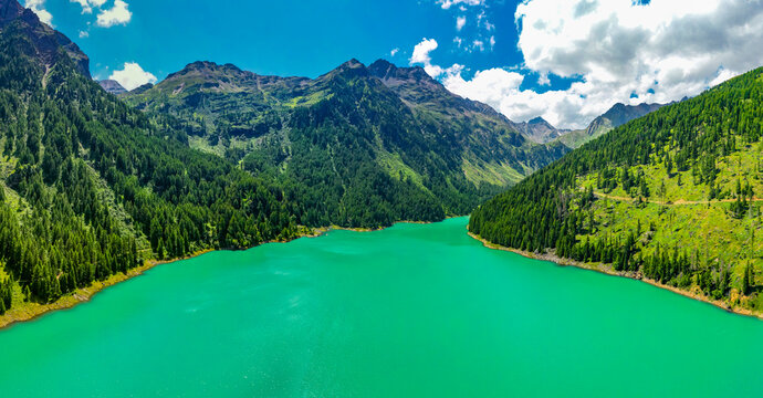 Lago di Pal&ugrave; - Wildsee - T&uuml;rkisfarbener Bergsee in den Dolomiten