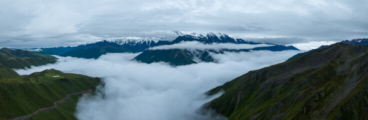 Obraz premium Beautiful sunrise landscape in Sichuan, China