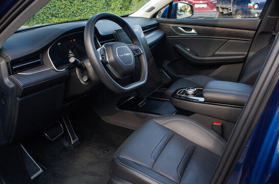 interior of a car Seres SF5