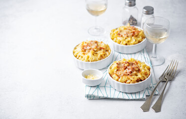Chicken tomato sauce pasta casserole