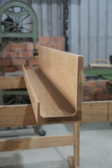 Sleek Oak Shelf: Masterful Craftsmanship in Workshop