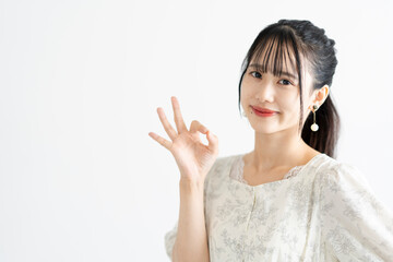 若くて爽やかな女性