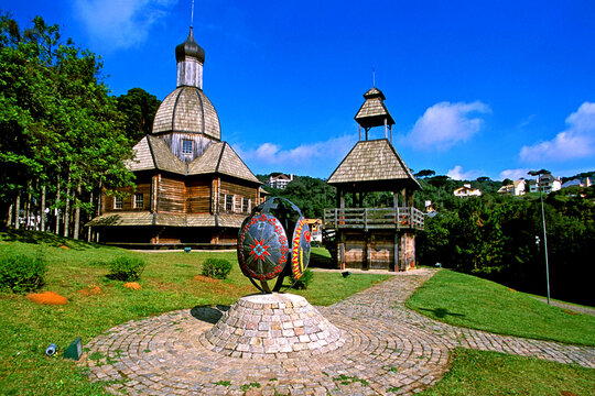 Memorial Ucraniano no Parque Tingui. Curitiba, Paran&aacute;..