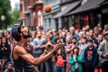 Foto op Plexiglas A street performer juggling a variety of objects with impressive skill, as the crowd watches the show. Documentary style, ultre wide angle shot. Generative AI. © Mihai Zaharia