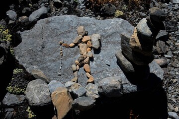 ROCKSSTONE ART IN MOUNTAIN