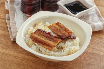 Roasred eel with steamed rice